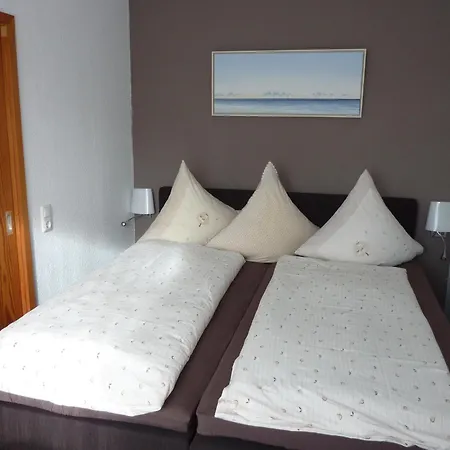 Апартаменты Hoeppnerweg 5 *